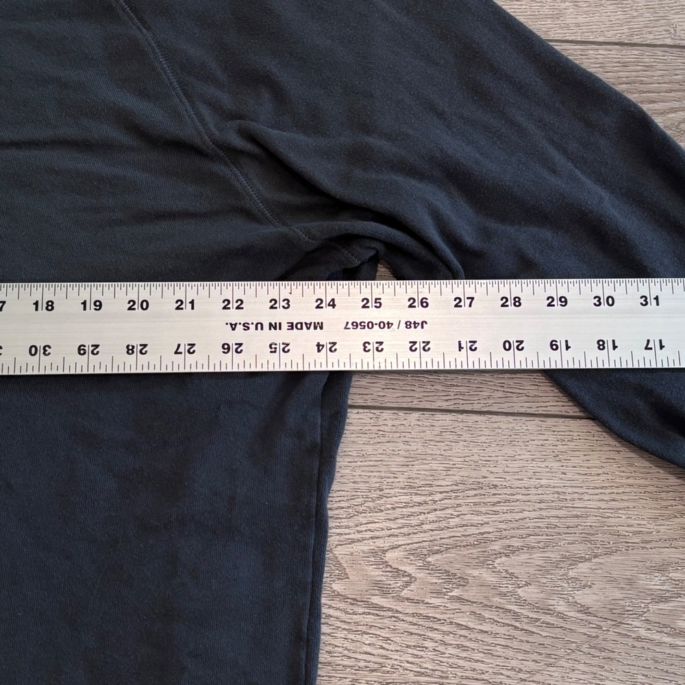 Vuori Long Sleeve Shirt Mens XL Black Raglan Crewneck Performance Tee Activewear - Picture 6 of 7